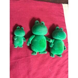 Woodzeez Green Frog Family of 3